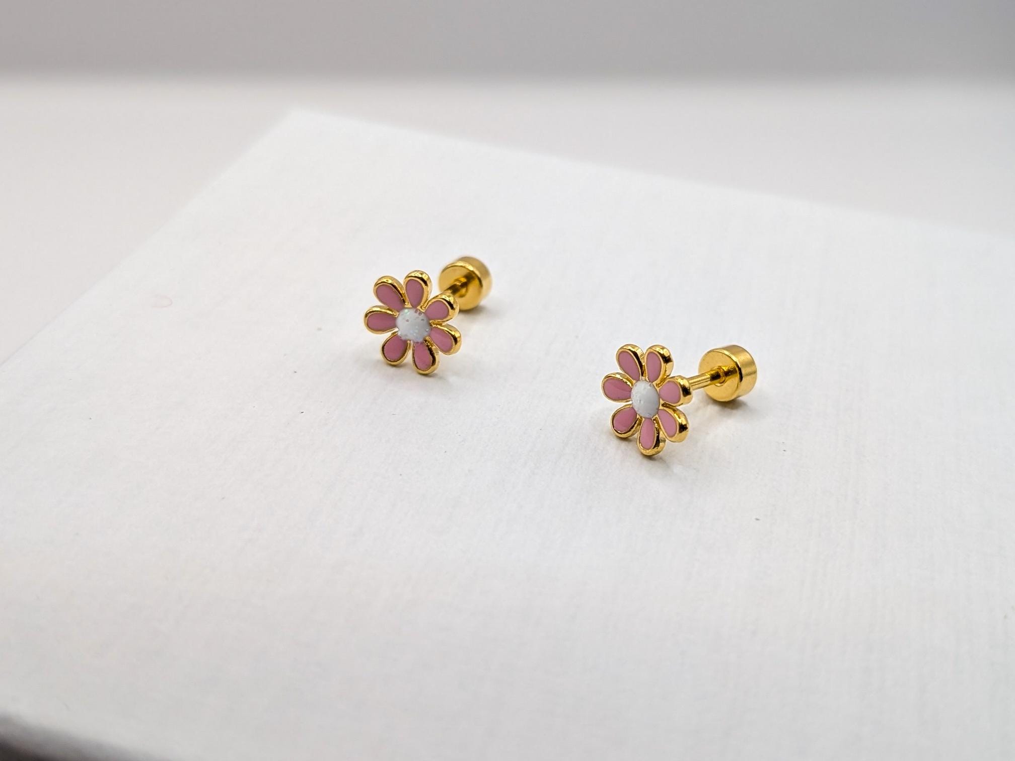Boucle d'oreilles puces fleur émaillée - Ecrelya Bijoux