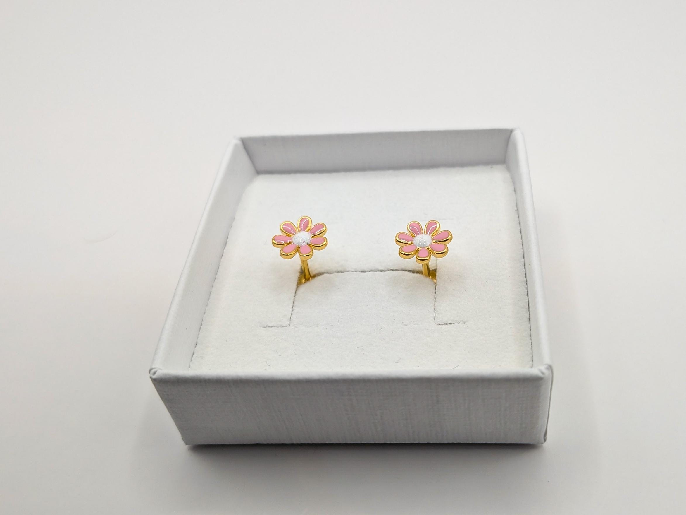 Boucle d'oreilles puces fleur émaillée - Ecrelya Bijoux