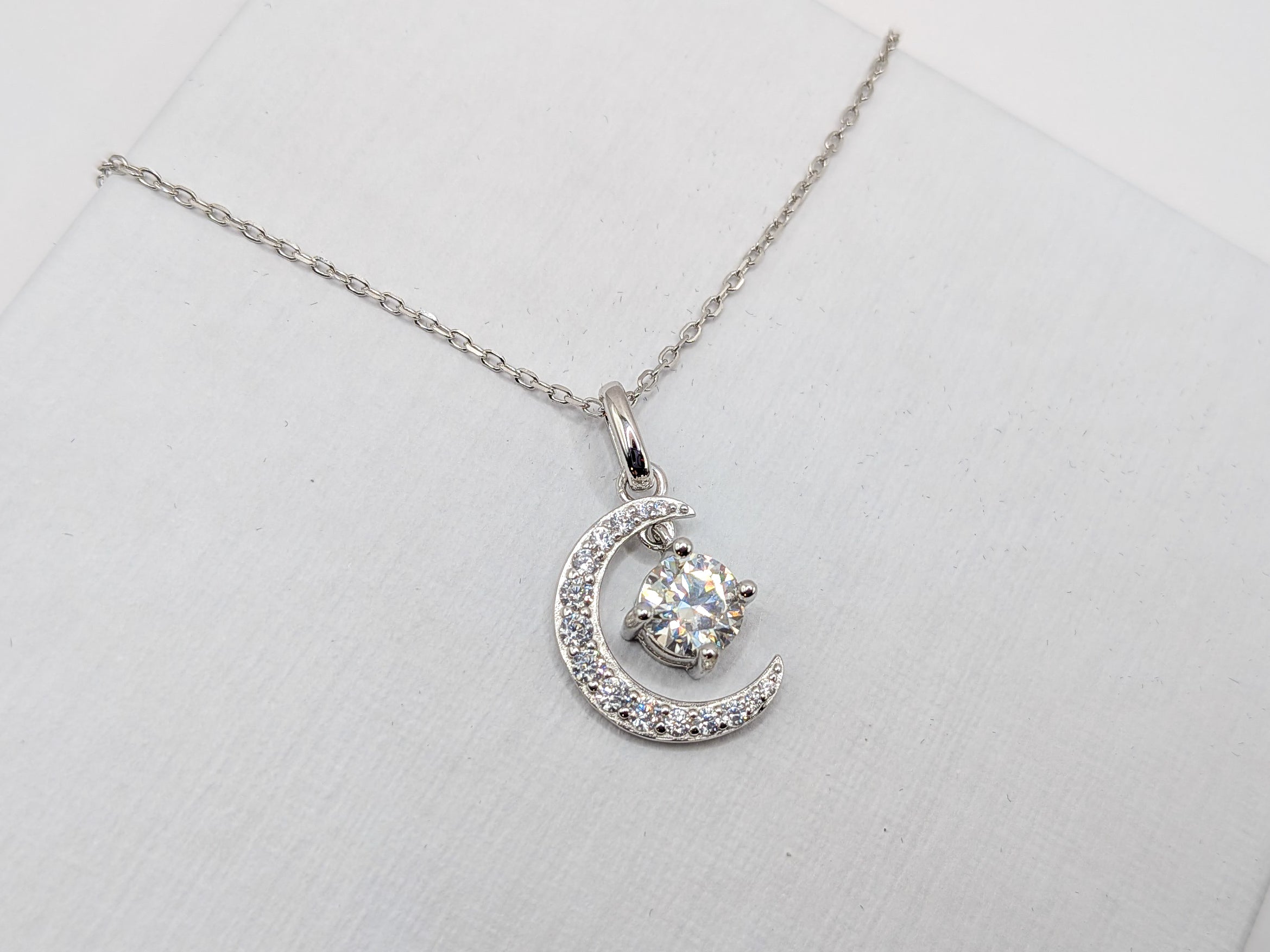 Collier Luna Moissanite - Ecrelya Bijoux