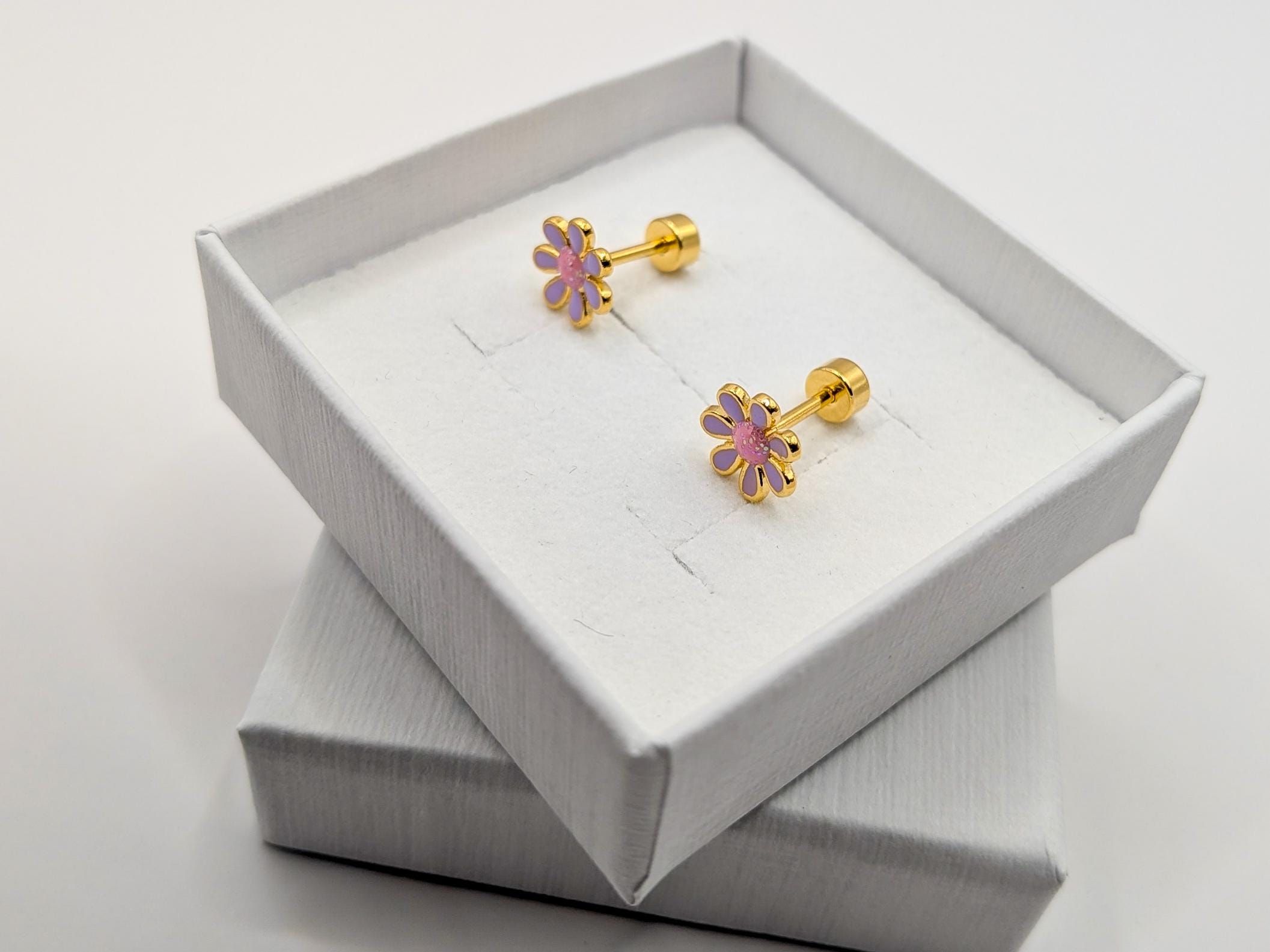 Boucle d'oreilles puces fleur émaillée - Ecrelya Bijoux