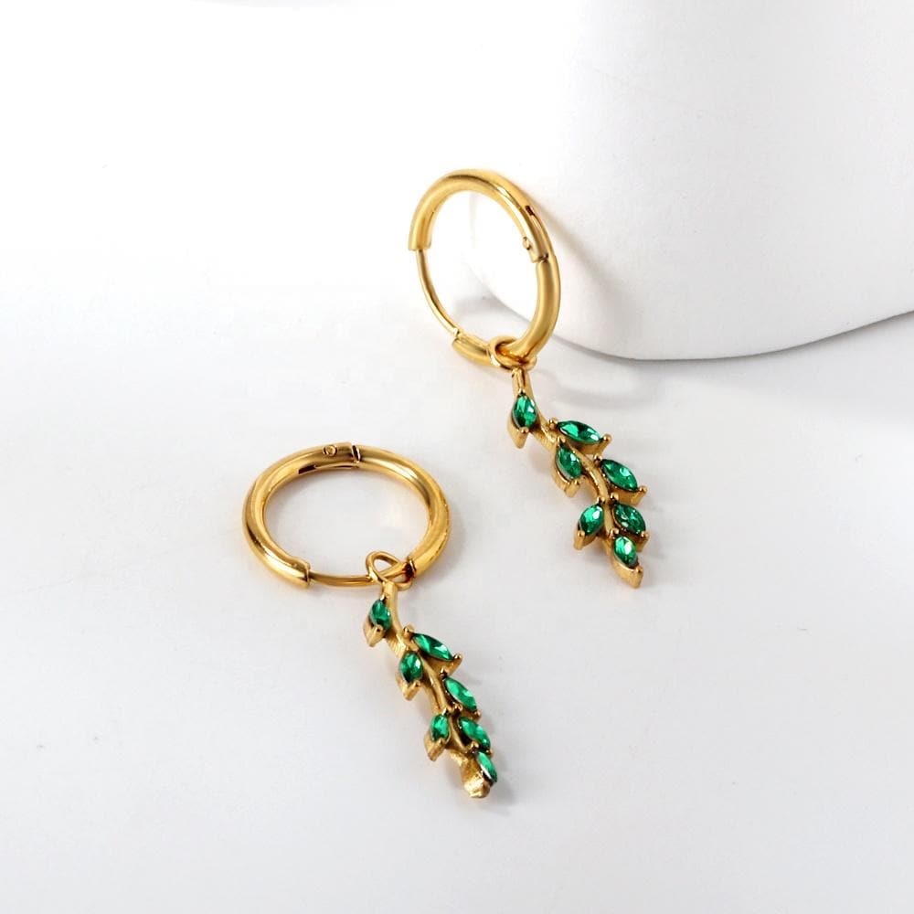 Boucles d’oreilles créoles feuille & zircons vert émeraude - Ecrelya Bijoux